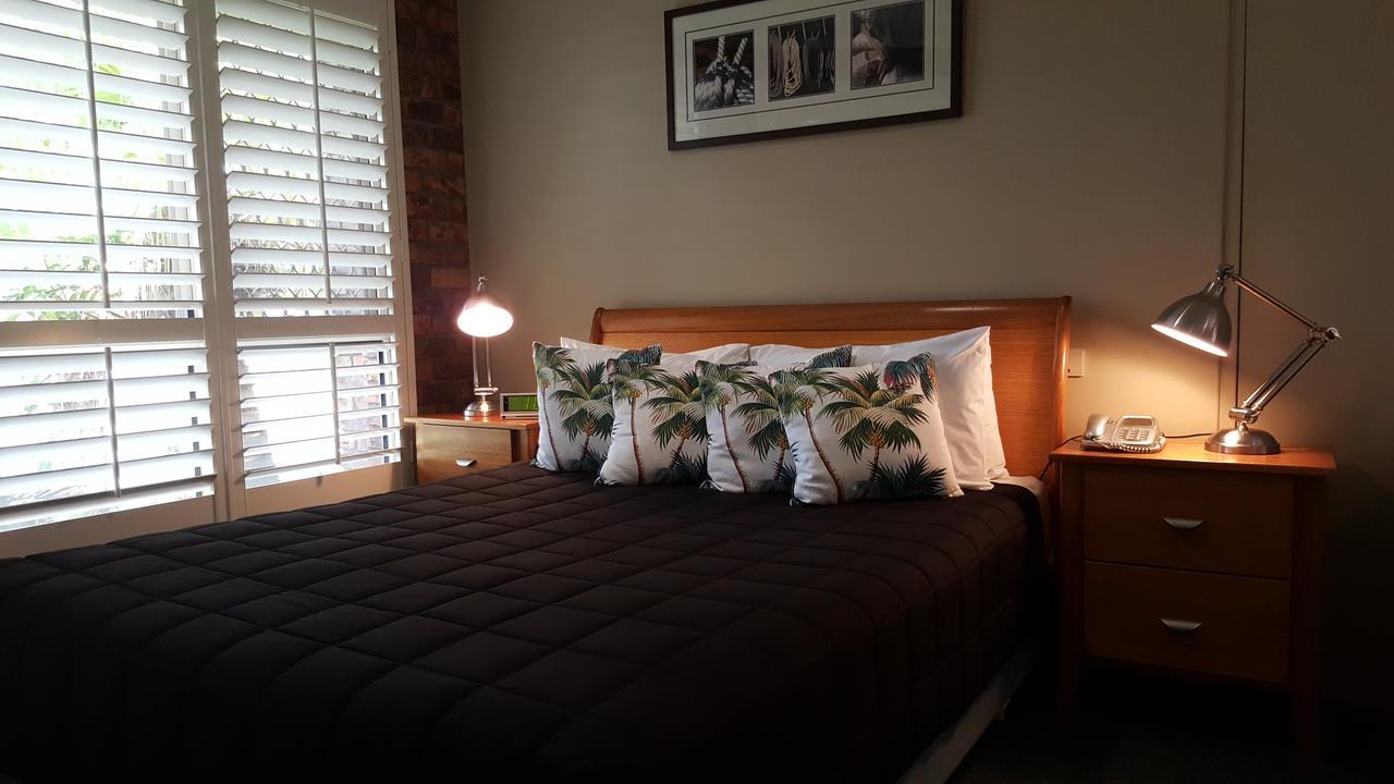Ballina Palms Boutique Motel ภายนอก รูปภาพ
